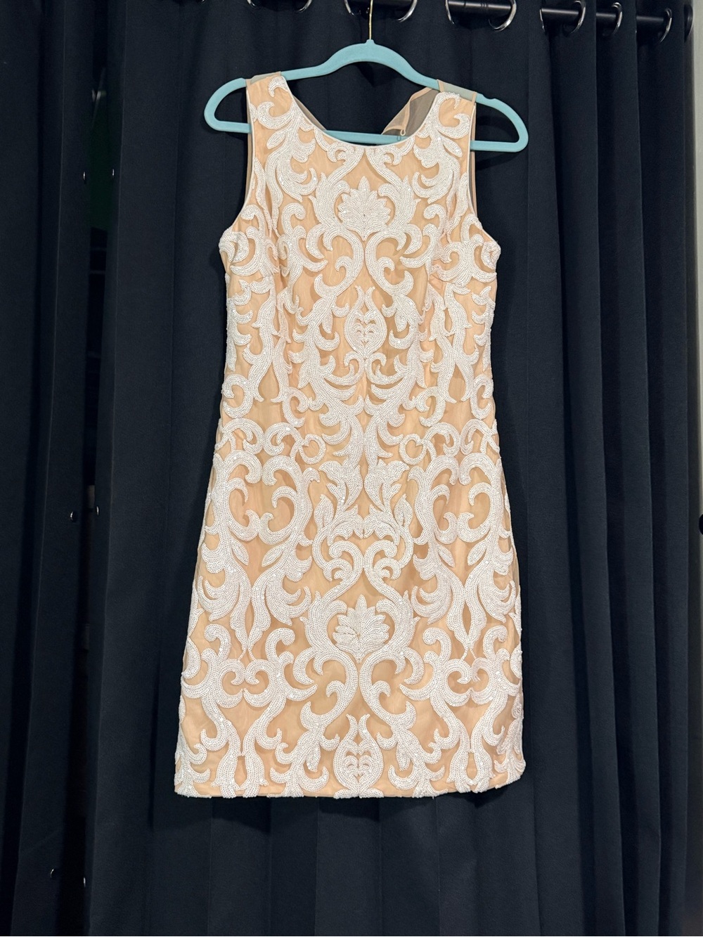 Vince Camuto Size 12 Sequin Scroll Lace Cocktail Sheath Dress Nude White